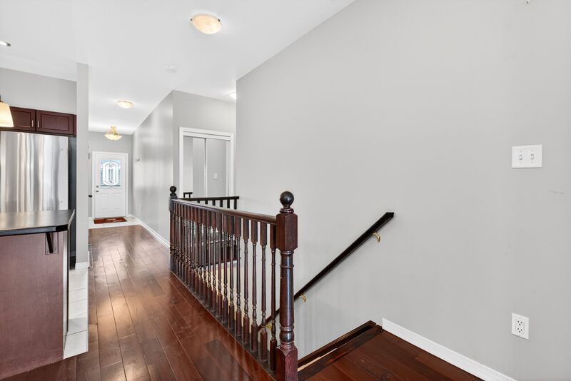 ATTCH'D BUNGALOW IN QUIET HAMILTON ADULT COMMUNITY!