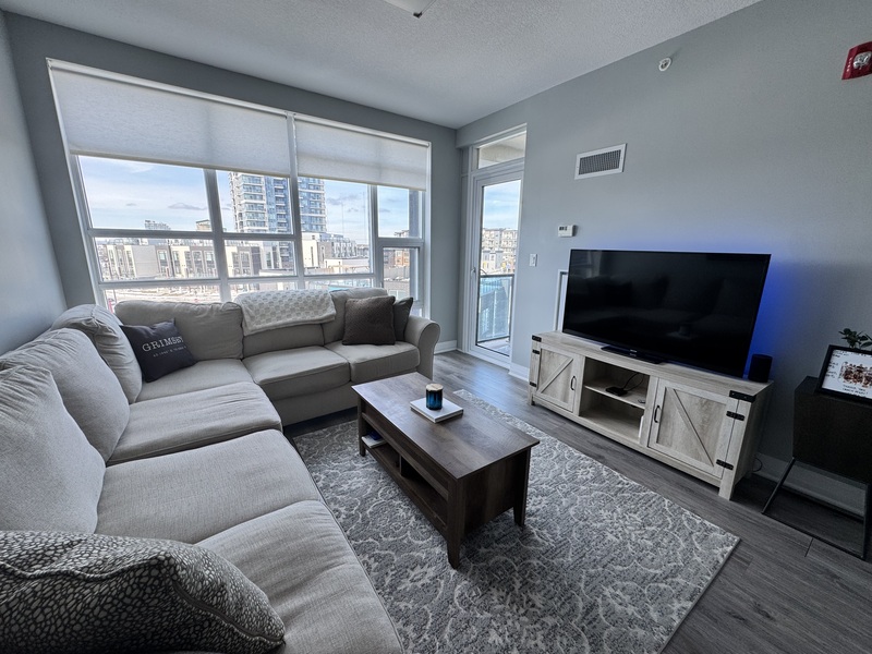STUNNING WATERFRONT AQUABLU CONDO IN GRIMSBY!