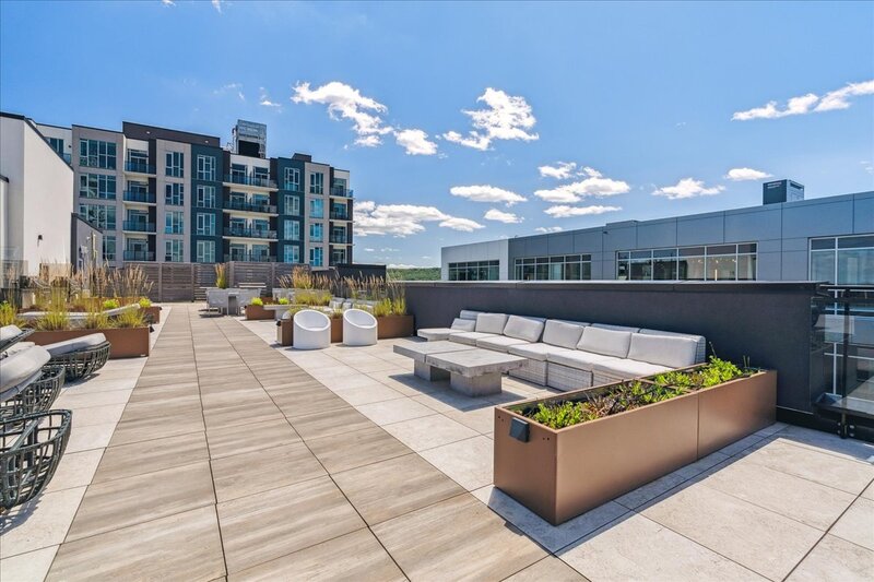 STUNNING WATERFRONT AQUABLU CONDO IN GRIMSBY!