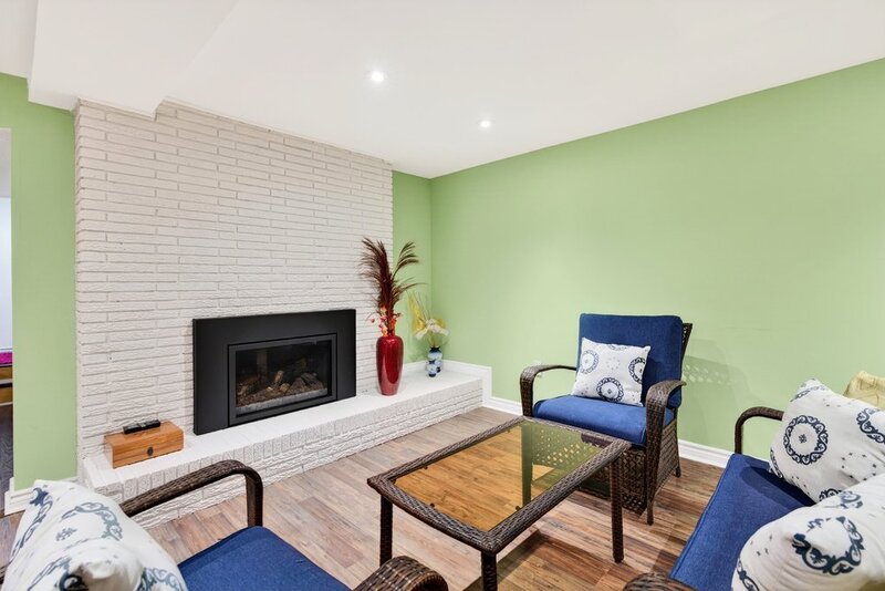 ONE OF A KIND BUNGALOW IN WELLAND!