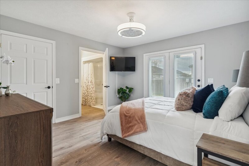 MODERN SPACIOUS OPEN CONCEPT BUNGALOW IN HAGERSVILLE!