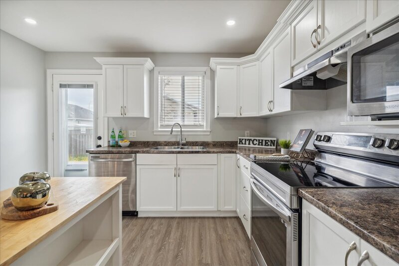 MODERN SPACIOUS OPEN CONCEPT BUNGALOW IN HAGERSVILLE!