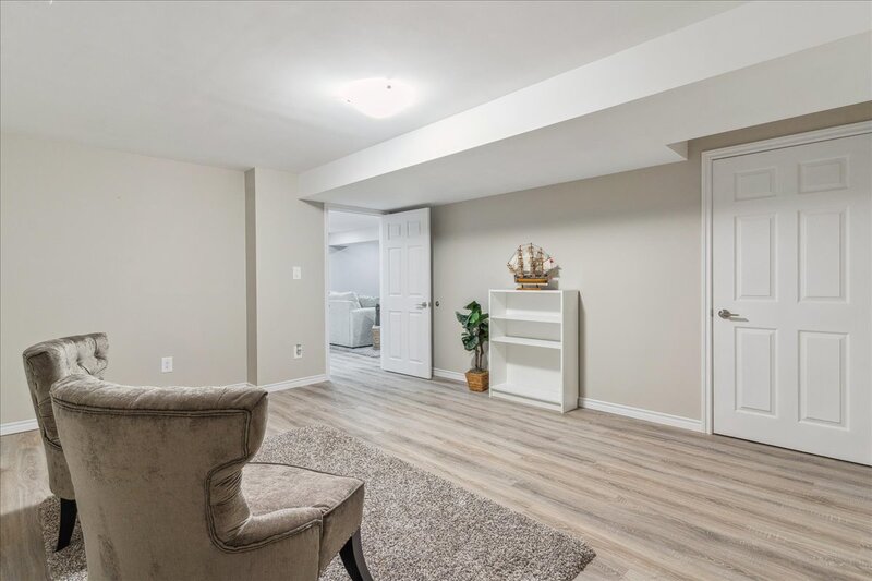 MODERN SPACIOUS OPEN CONCEPT BUNGALOW IN HAGERSVILLE!