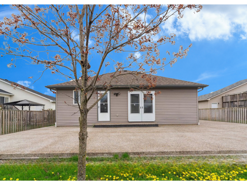 MODERN SPACIOUS OPEN CONCEPT BUNGALOW IN HAGERSVILLE!