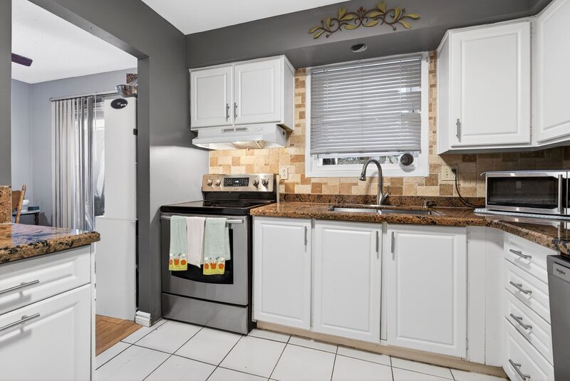 GREAT OPPORTUNITY IN THIS HAMILTON MOUNTAIN HOME!