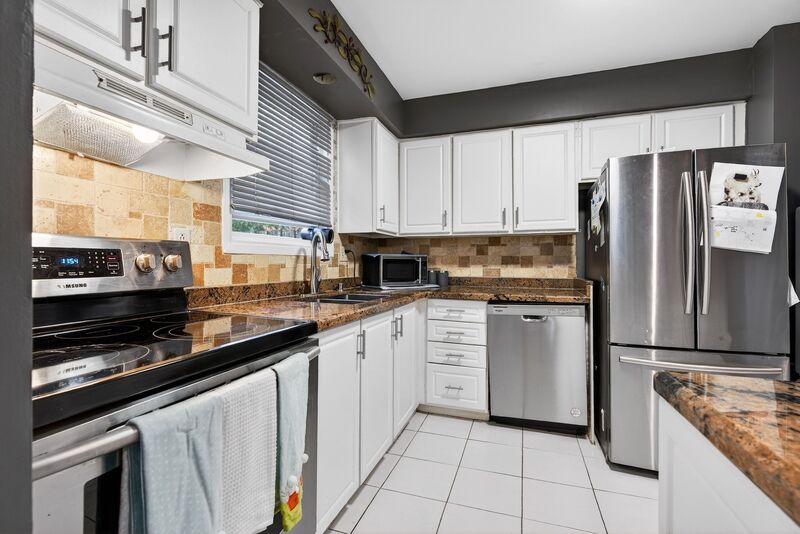 GREAT OPPORTUNITY IN THIS HAMILTON MOUNTAIN HOME!