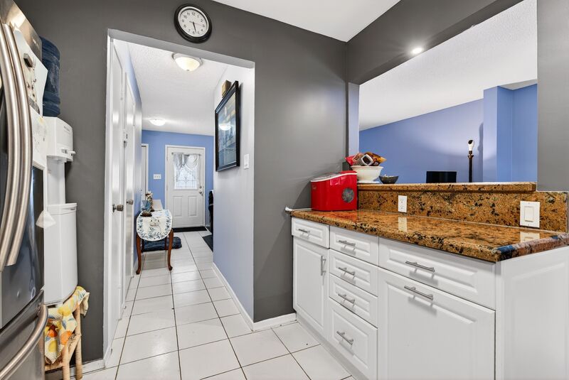 GREAT OPPORTUNITY IN THIS HAMILTON MOUNTAIN HOME!