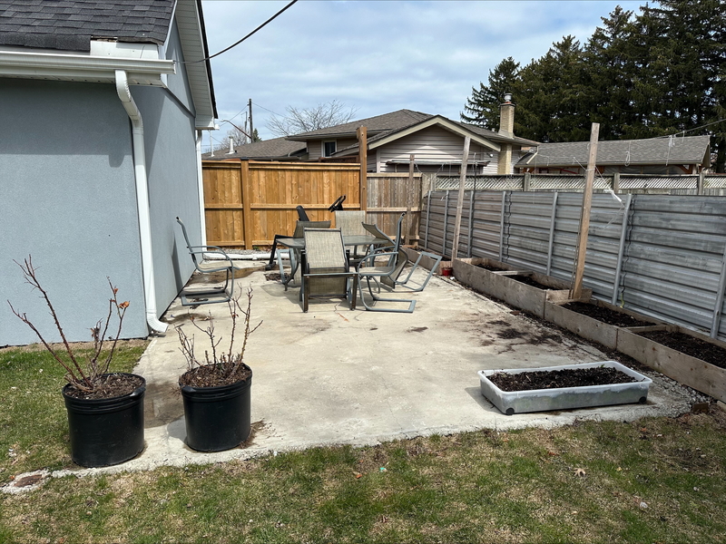 INVESTMENT OPPORTUNITY IN 3 UNIT MULTI-PLEX!