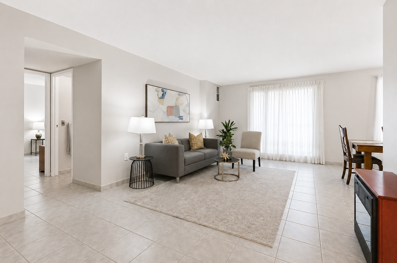 FANTASTIC LOCATION IN THIS STONEY CREEK CONDO APARTMENT!
