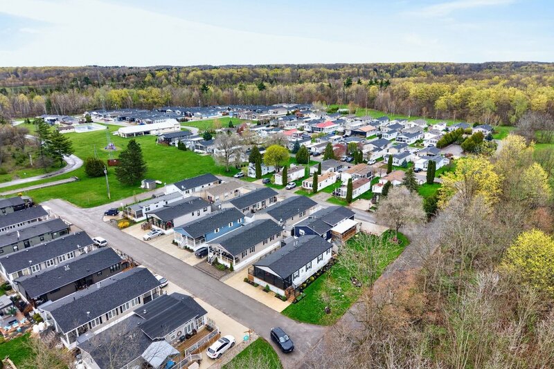 LOW MAINTENANCE LIVING IN THIS GREAT BURLINGTON COMMUNITY!