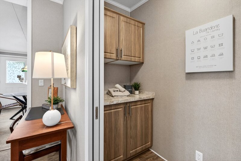 LOW MAINTENANCE LIVING IN THIS GREAT BURLINGTON COMMUNITY!