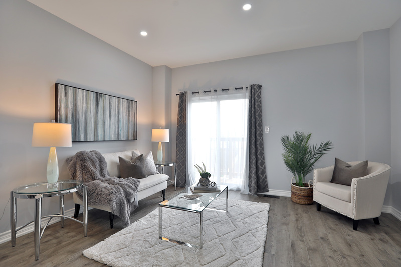 BEAUTIFULLY MAINTAINED TOWNHOME FOR LEASE IN WINONA!