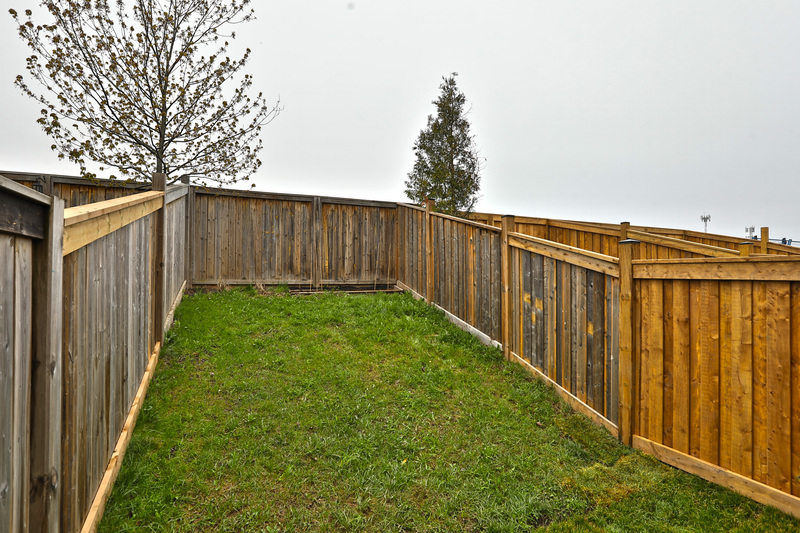 BEAUTIFULLY MAINTAINED TOWNHOME FOR LEASE IN WINONA!