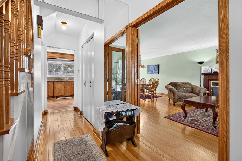2 STOREY HOME WITH BACKYARD OASIS IN BURLINGTON