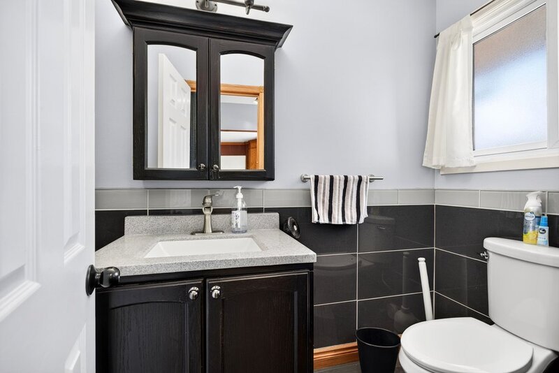 2 STOREY HOME WITH BACKYARD OASIS IN BURLINGTON