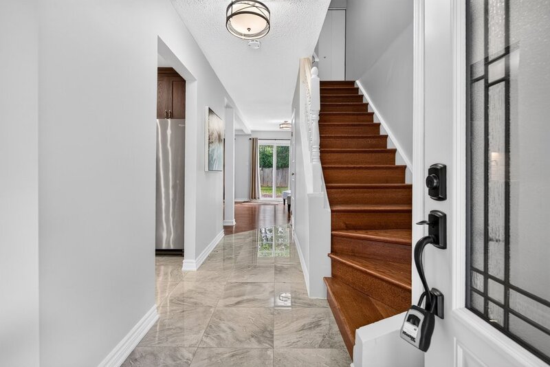Affordable Semi-Detached Home in sought-after Stoney Creek neighbourhood!
