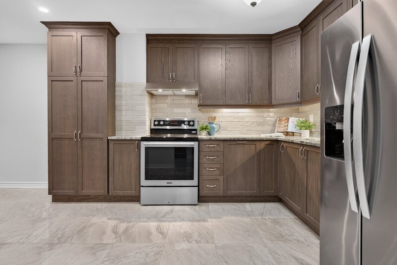 Affordable Semi-Detached Home in sought-after Stoney Creek neighbourhood!
