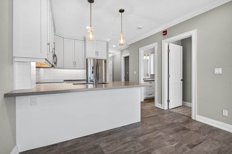 GREAT CONDO UNIT IN PRIME STONEY CREEK LOCATION!