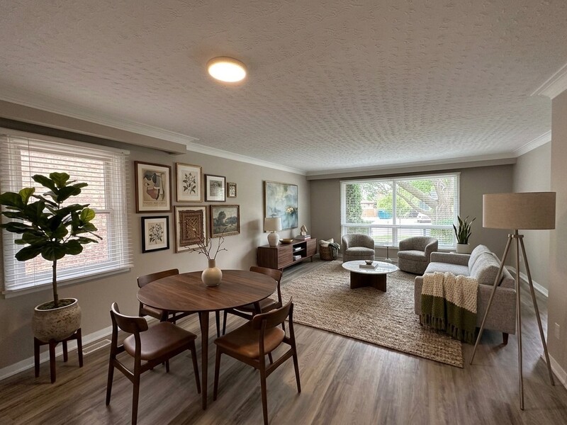 GREAT BUNGALOW IN QUIET TORONTO NEIGHBOURHOOD!