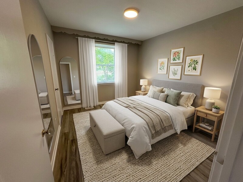 GREAT BUNGALOW IN QUIET TORONTO NEIGHBOURHOOD!