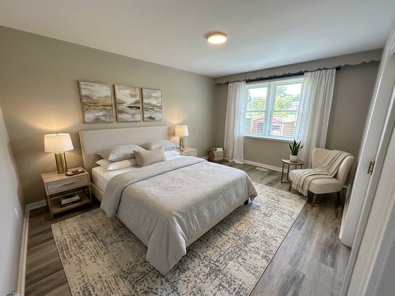 GREAT BUNGALOW IN QUIET TORONTO NEIGHBOURHOOD!