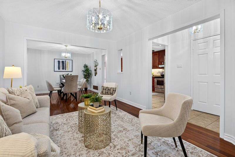 GREAT FAMILY HOME IN QUIET FAMILY NEIGHBOURHOOD IN MISSISSAUGA!