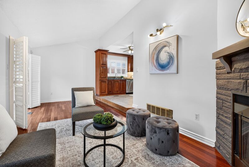 GREAT FAMILY HOME IN QUIET FAMILY NEIGHBOURHOOD IN MISSISSAUGA!