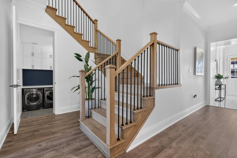 BEAUTIFUL WATERDOWN HOME BACKING ONTO GREENSPACE!