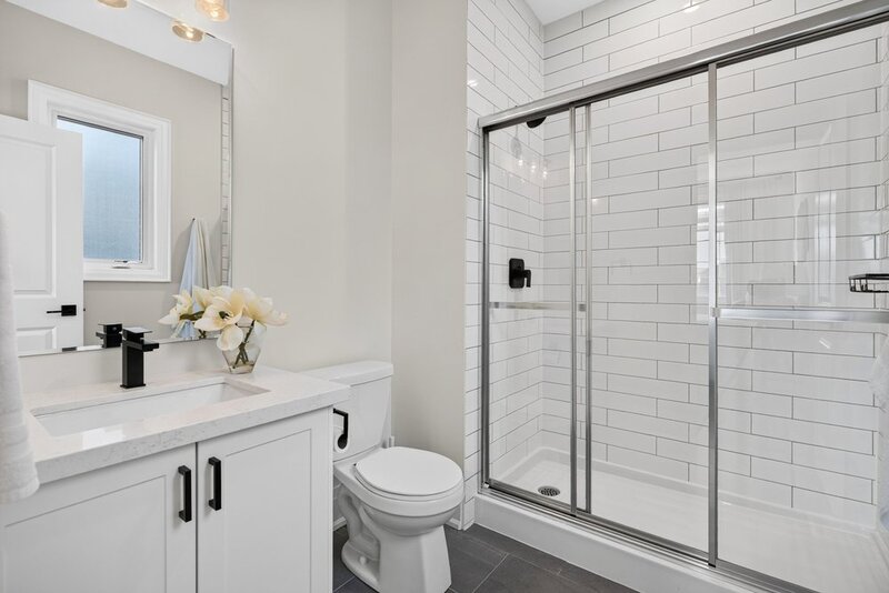 BEAUTIFUL WATERDOWN HOME BACKING ONTO GREENSPACE!