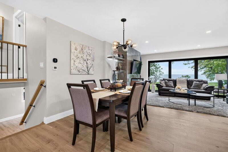 STUNNINGLY RENOVATED GRIMSBY WATERFRONT HOME!
