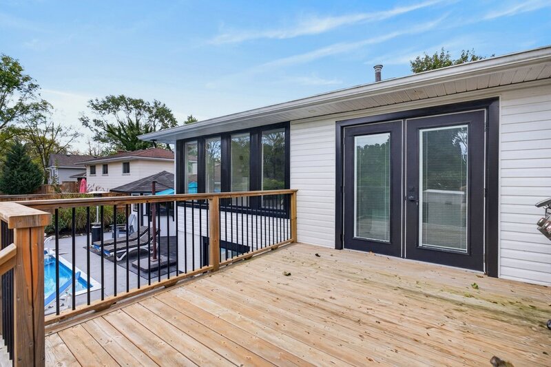 GORGEOUS RAISED RANCH IN SOUGHT AFTER ST. CATHARINES NEIGHBOURHOOD