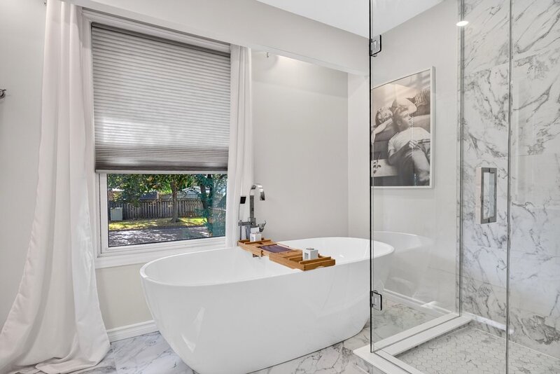 GORGEOUS RAISED RANCH IN SOUGHT AFTER ST. CATHARINES NEIGHBOURHOOD