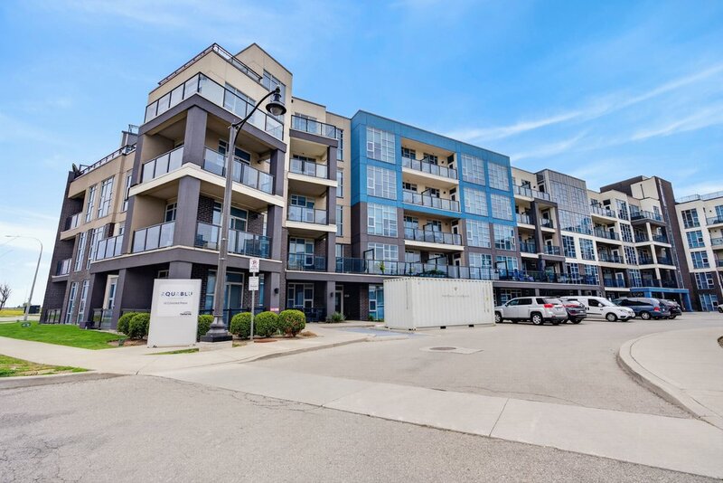 2 UNDERGROUND PARKING SPACES & LAKE VIEWS IN SOUGHT AFTER GRIMSBY NEIGHBOURHOOD