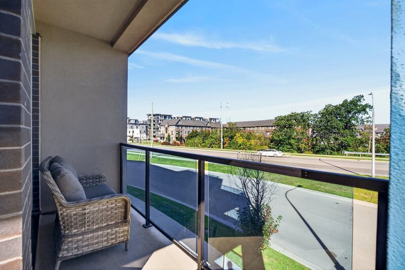 2 UNDERGROUND PARKING SPACES & LAKE VIEWS IN SOUGHT AFTER GRIMSBY NEIGHBOURHOOD