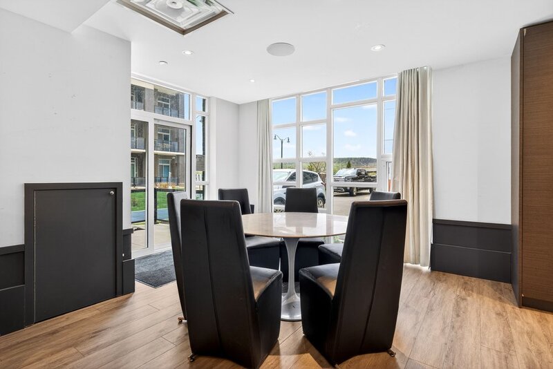 2 UNDERGROUND PARKING SPACES & LAKE VIEWS IN SOUGHT AFTER GRIMSBY NEIGHBOURHOOD