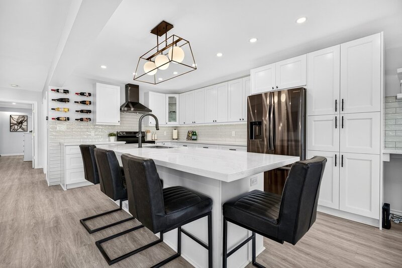 GORGEOUS RAISED RANCH IN SOUGHT AFTER ST. CATHARINES NEIGHBOURHOOD