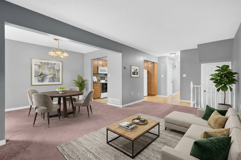 SPACIOUS END-UNIT IN SOUGHT AFTER STONEY CREEK NEIGHBOURHOOD
